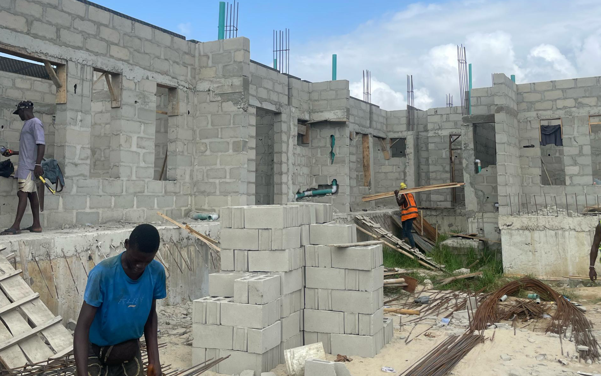https://realtyprosnig.com/wp-content/uploads/2025/04/3.png