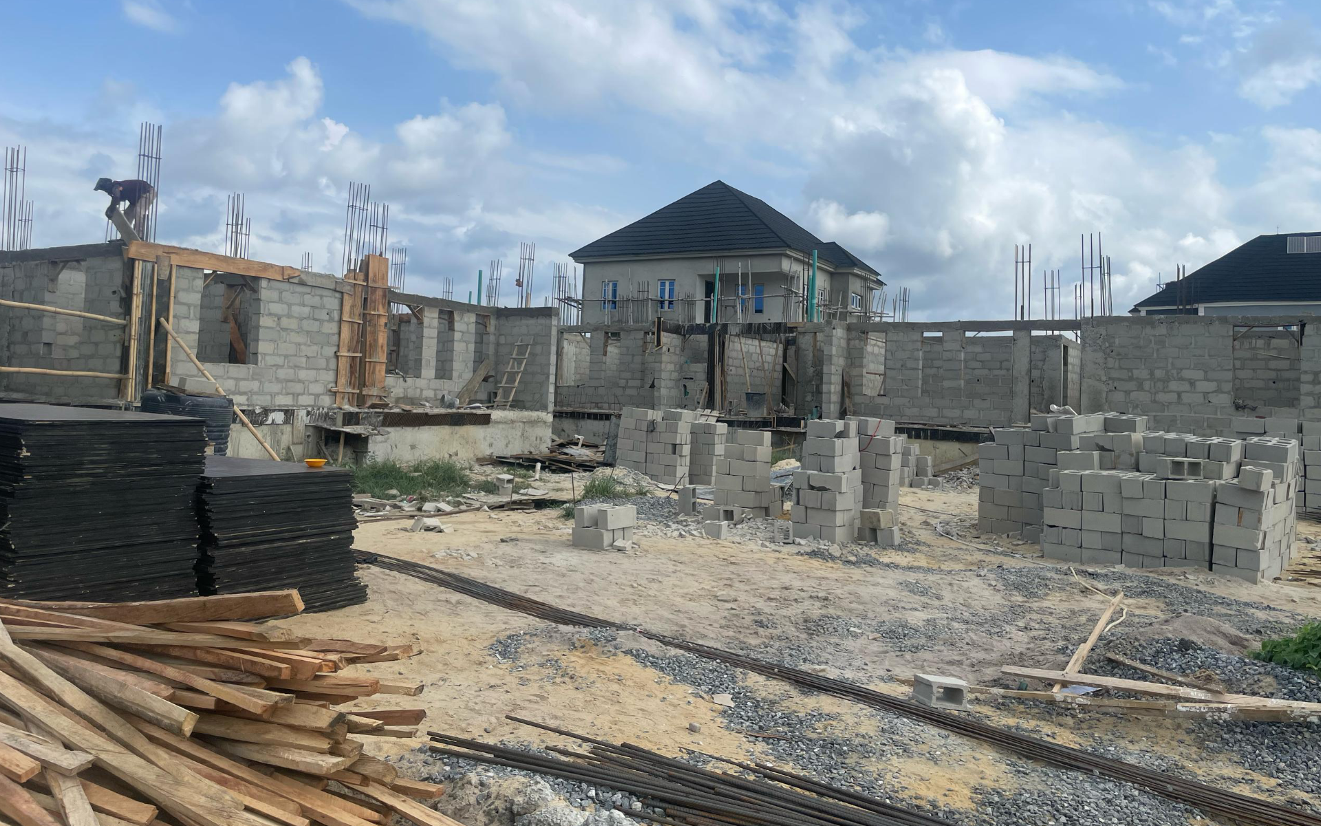 https://realtyprosnig.com/wp-content/uploads/2025/04/4.png